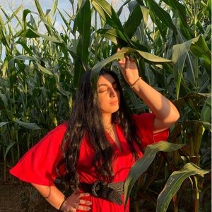 Meet your Posher, Helena